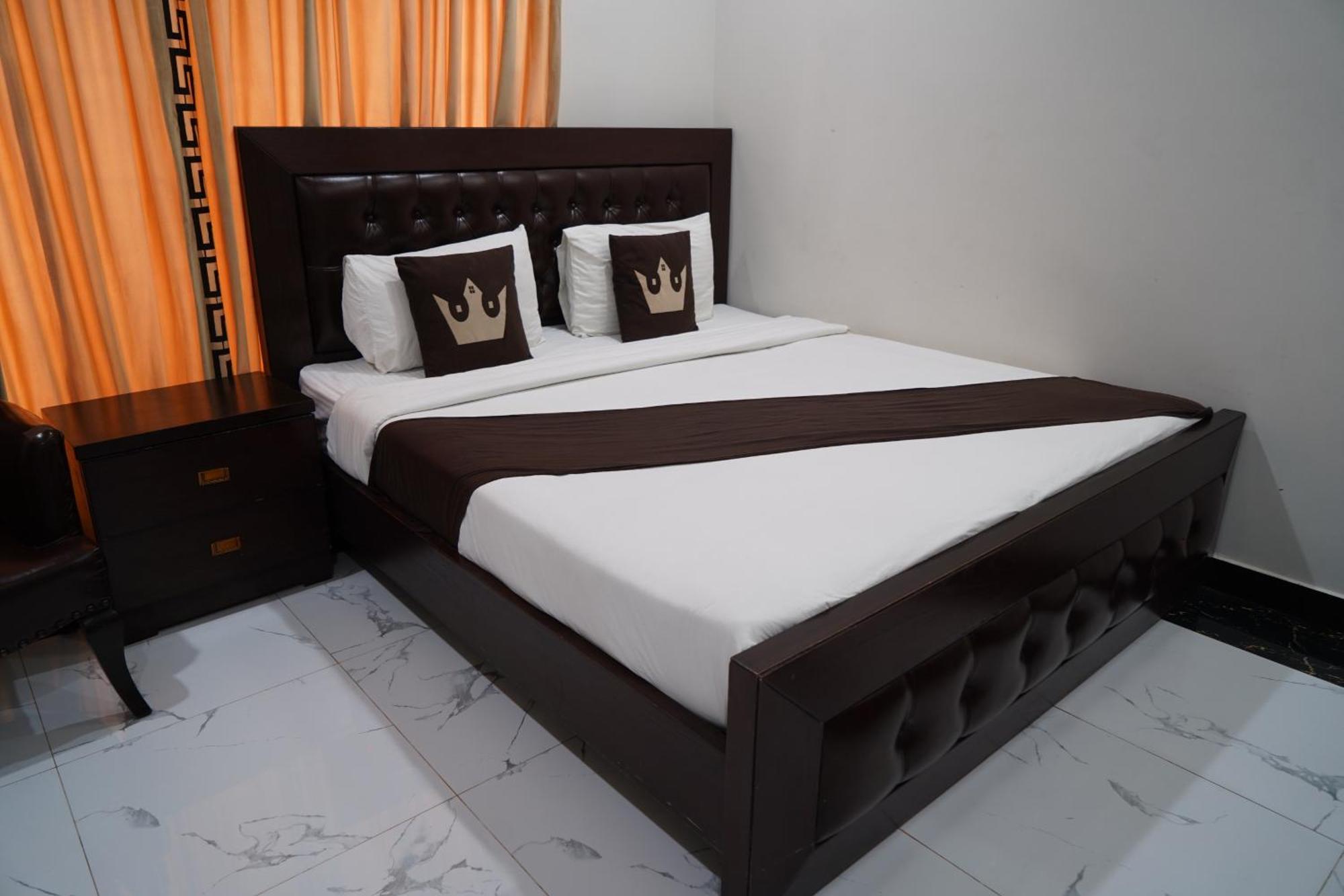 Grand Royal Bed and Breakfast Ισλαμαμπάντ Εξωτερικό φωτογραφία