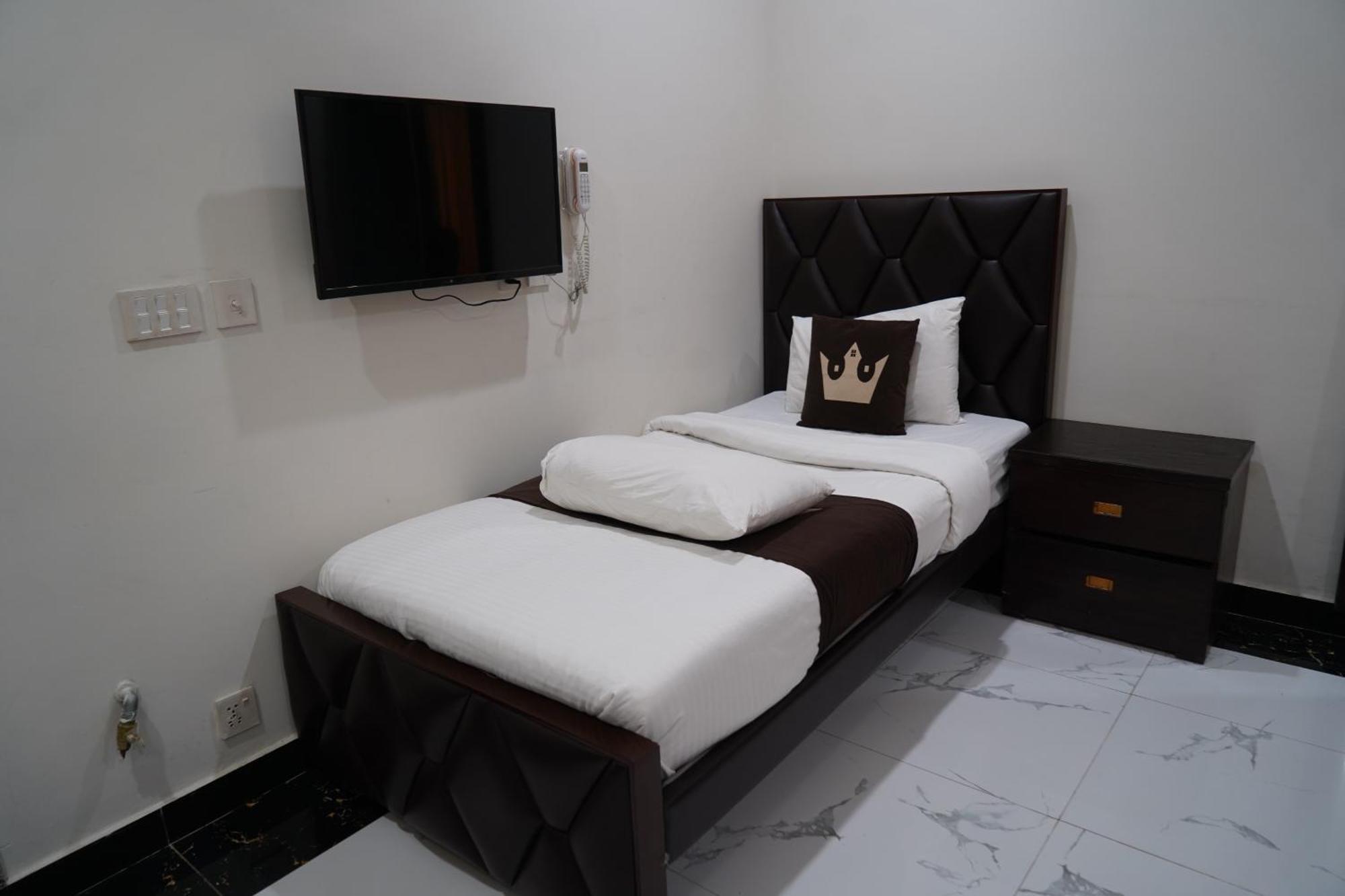 Grand Royal Bed and Breakfast Ισλαμαμπάντ Εξωτερικό φωτογραφία